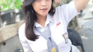 Top 7 Fenomena Viral Botol Sma di Indonesia in 2025 Viral Kiw Kiw Kontroversial dari Persaudaraan Seibu 10 Anjay Tiktok Trending Global Official Yandex Global Viral