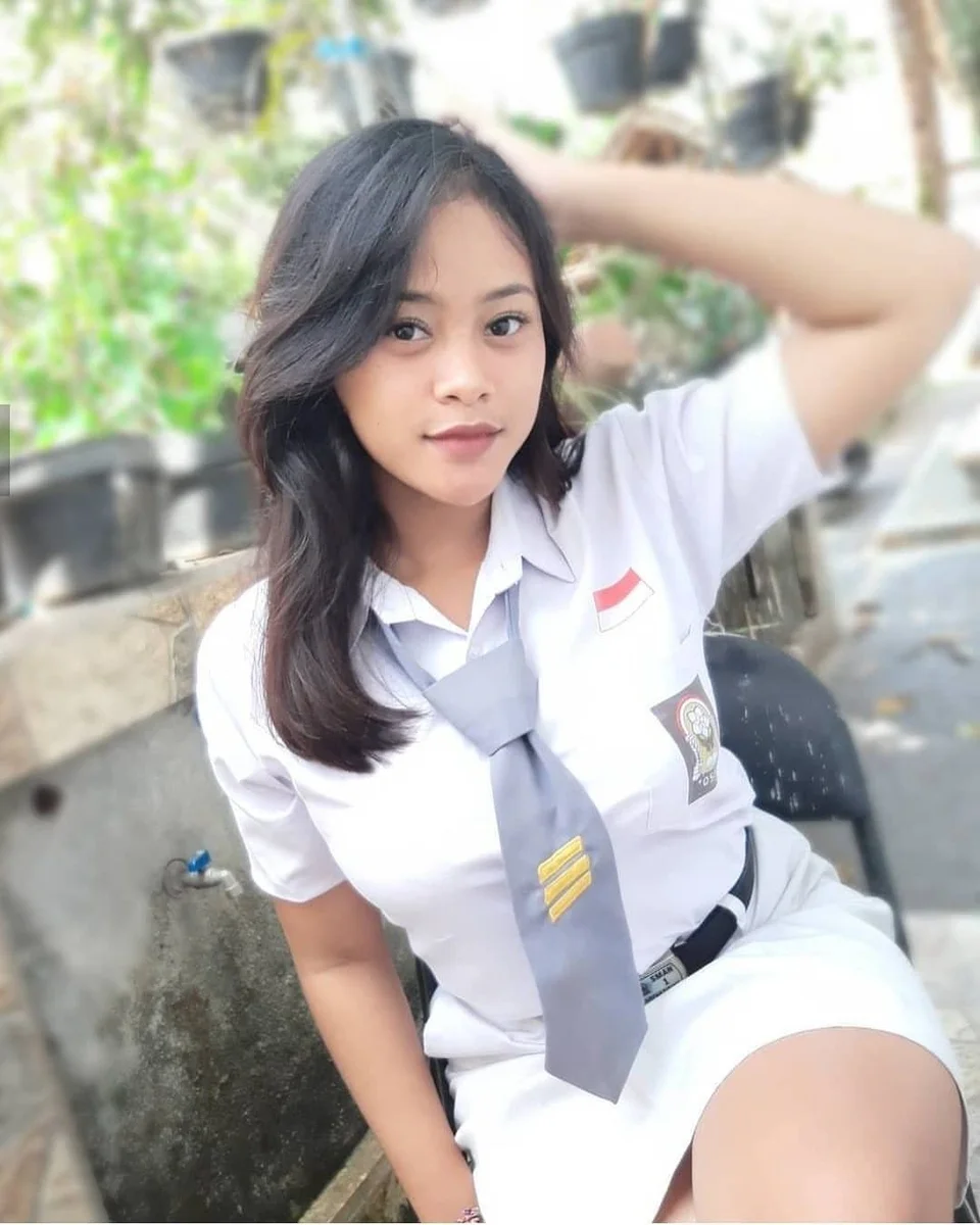 Top 7 Fenomena Viral Botol Sma di Indonesia in 2025 Viral Kiw Kiw Kontroversial dari Persaudaraan Seibu 10 Anjay Tiktok Trending Global Official Yandex Global Viral